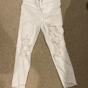 White American eagle ripped jeans